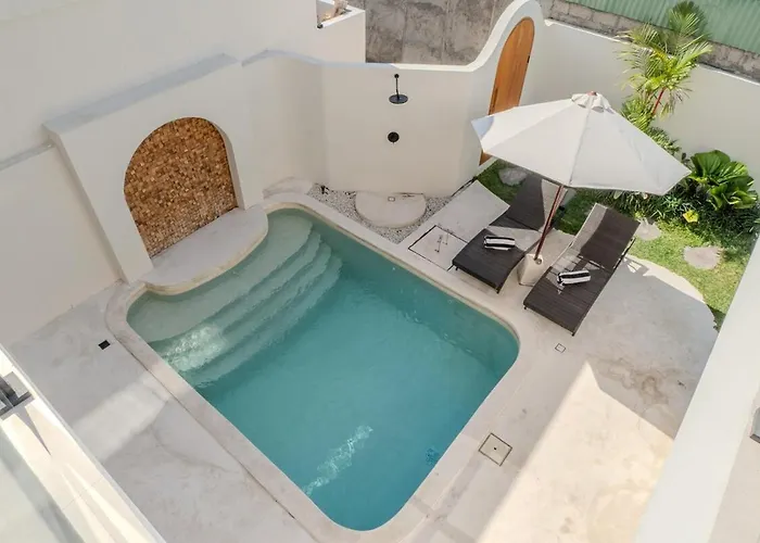 Elegant 3br Designer Villa, Near Villa