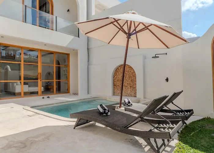 Villa Elegant 3br Designer Villa, Near *